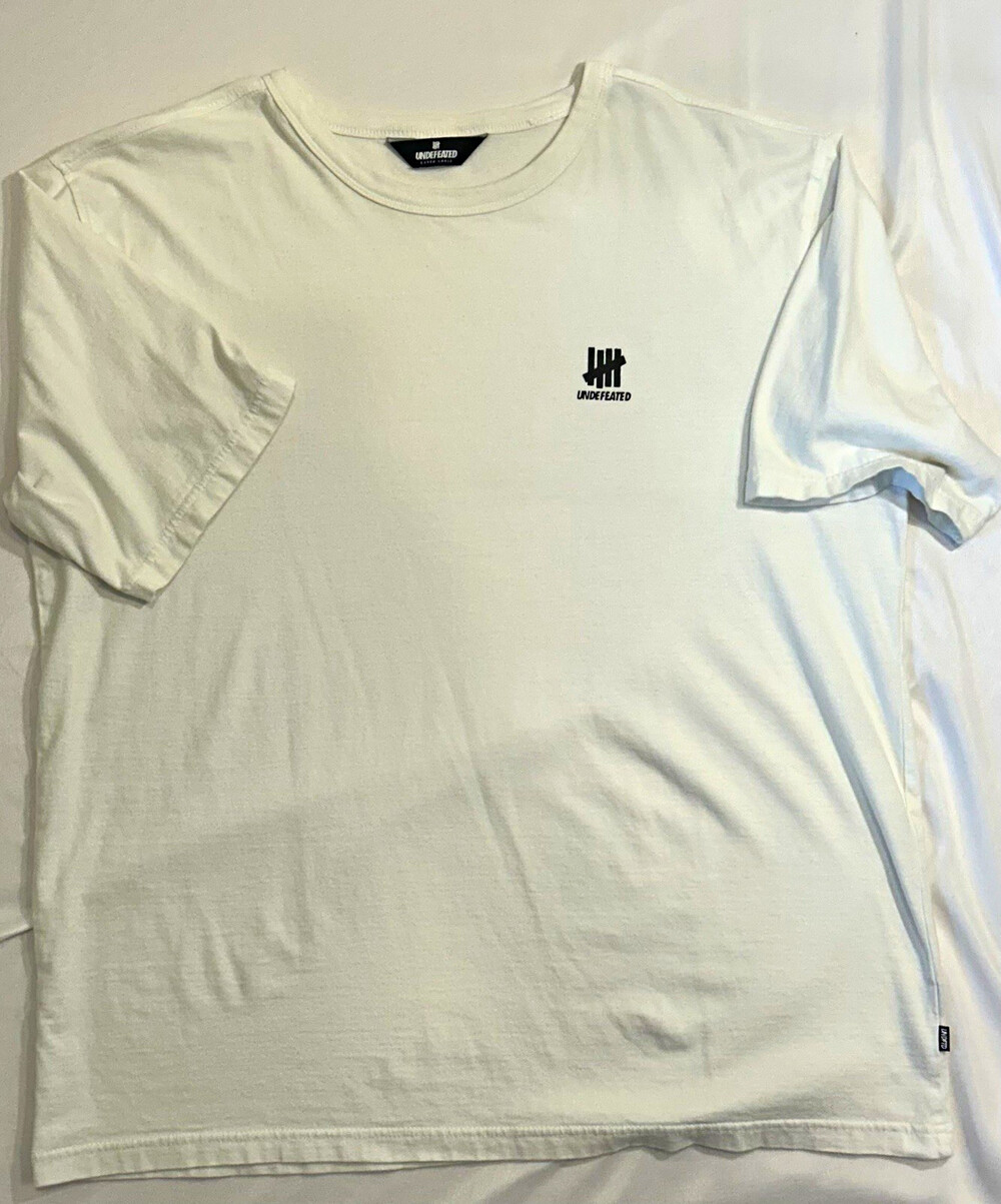 Undefeated White Logo Graphic T-Shirt Mens XL Crew Neck Short Sleeve